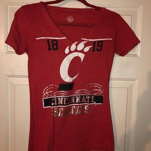 University of Cincinnati small women’s shirt